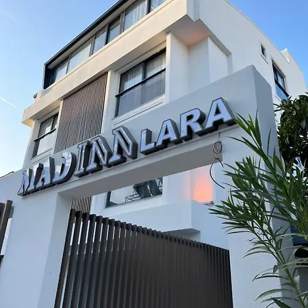 Mad Lara 3*